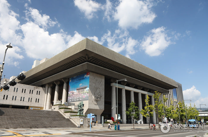 世宗文化会館近くの広告